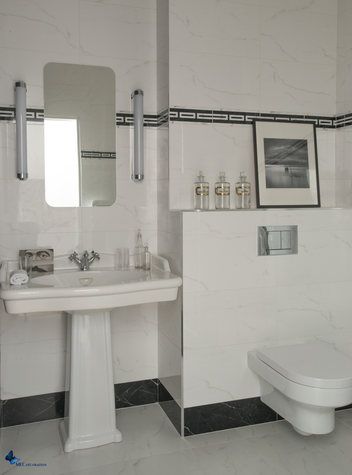 Carrelage salle de bain design blanc