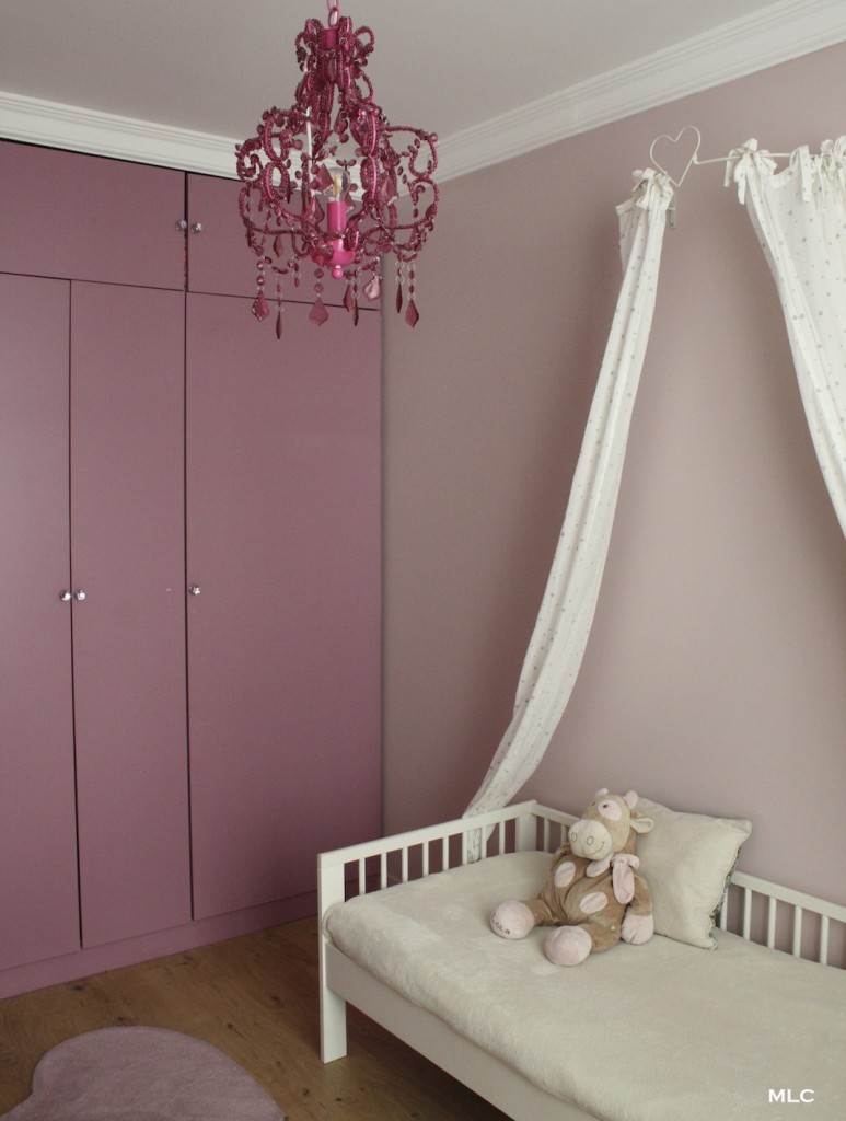 chambre-fille-bicolore-rose
